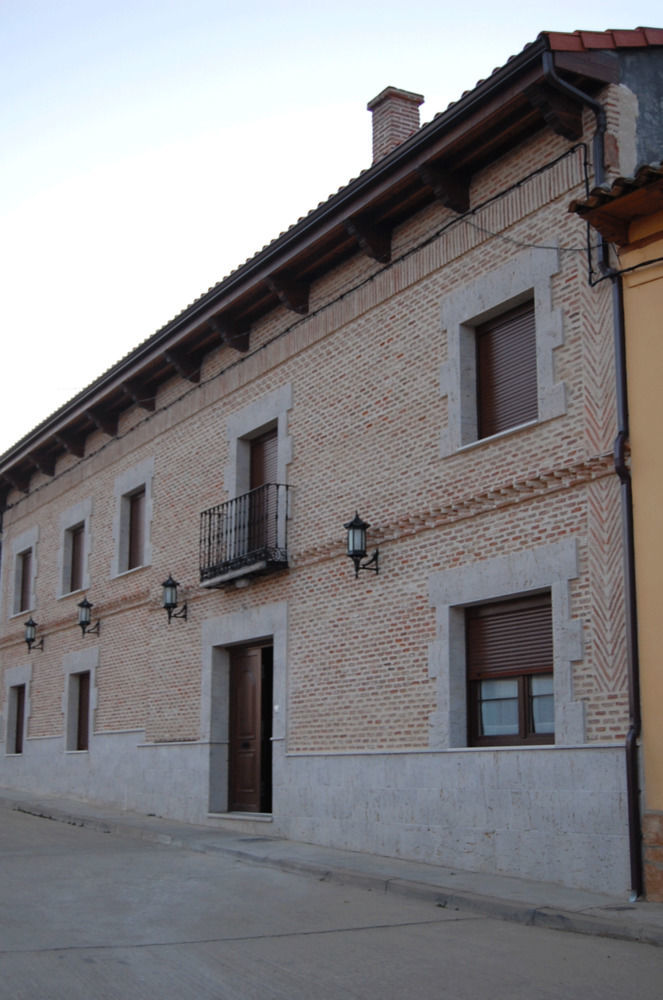 La Casona De Dona Petra Hotel Villarmentero de Campos Exterior photo